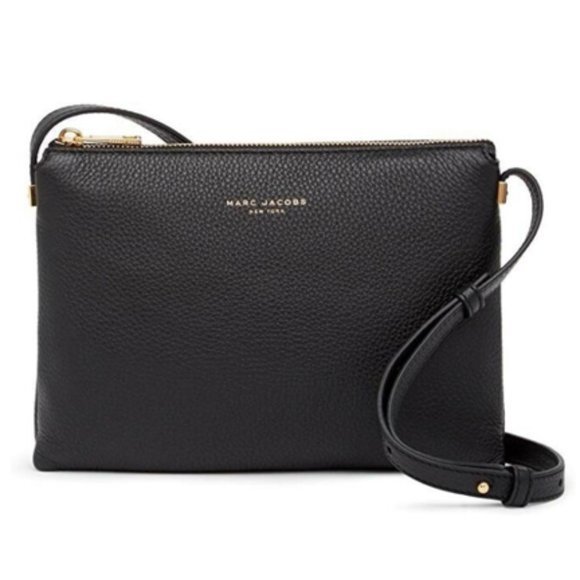 Marc Jacobs Handbags - NEW Marc Jacobs Black Leather Crossbody Purse bag